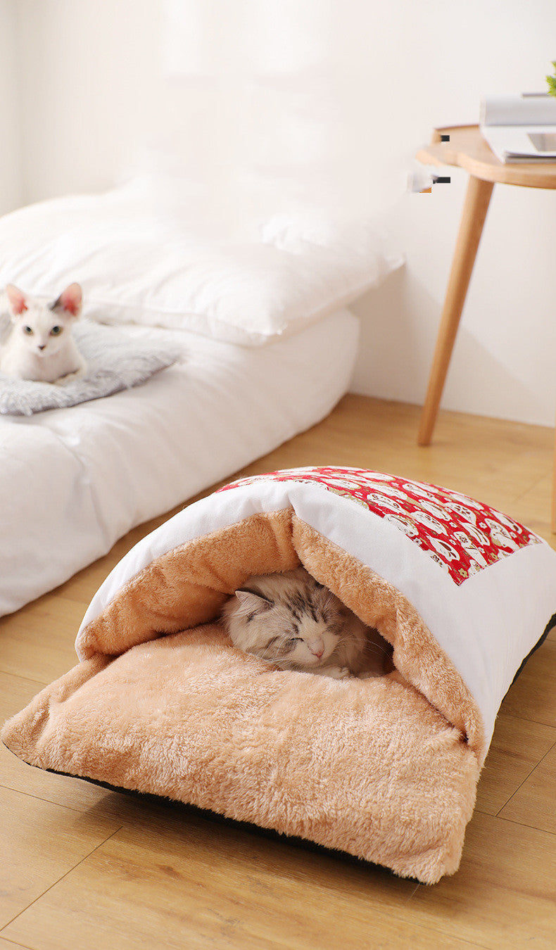 Closed removable and washable cat litter